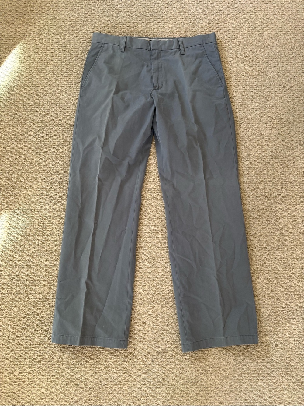 Banana Republic Men's Gray Straight-Leg Chino Pants